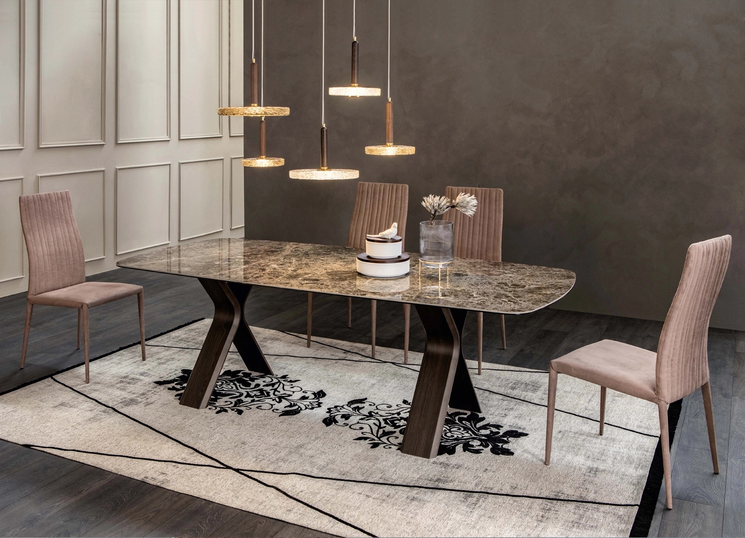 Still tonin casa glavna